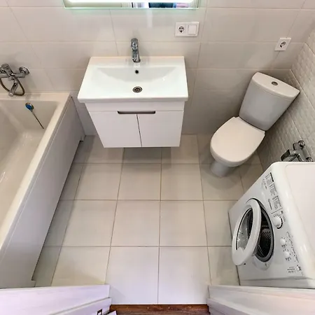 Kamanina 16а/3, Flat 286